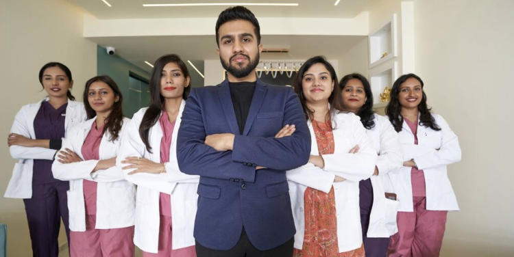 The doctors of Clinic Next Face